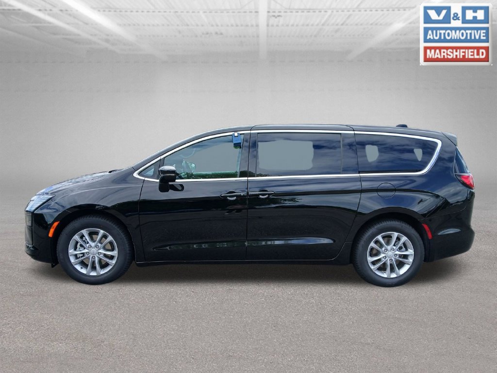 New 2027 Chrysler Pacifica Select FWD image 4