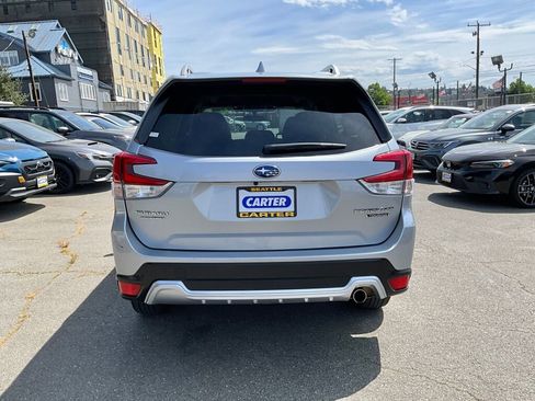 Certified 2022 Subaru Forester Touring AWD/4WD image 8
