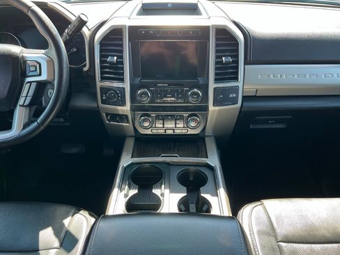 Used 2020 Ford F250 Lariat w/ Lariat Value Package AWD/4WD image 13