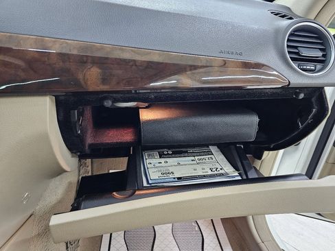 Used 2013 Mercedes-Benz C 300 Sport image 33