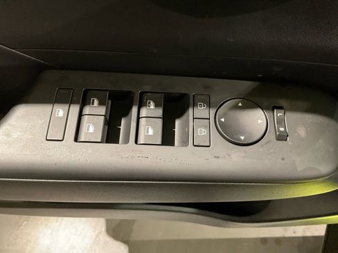 New 2026 Hyundai Kona SE image 10