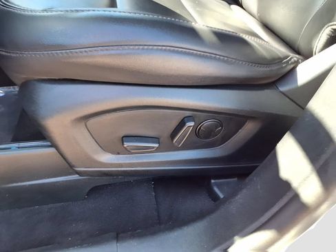 Certified 2022 Ford Explorer XLT w/ Equipment Group 202A AWD/4WD image 21