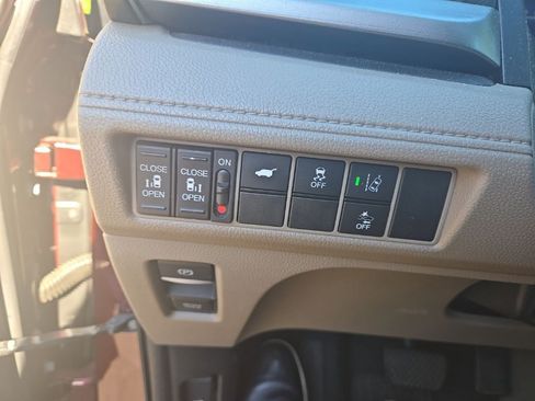 Used 2018 Honda Odyssey EX-L image 25