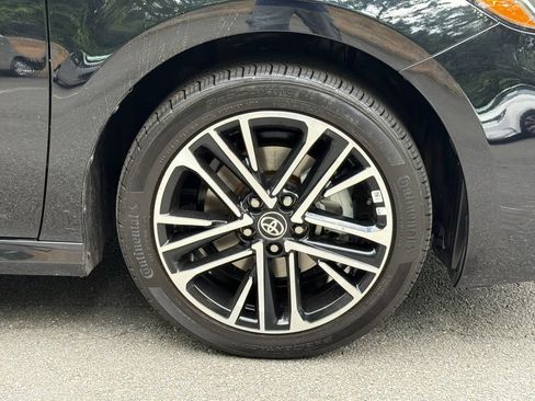 Used 2025 Toyota Camry XLE AWD/4WD image 7