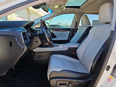 Used 2019 Lexus RX 350L Premium image 10