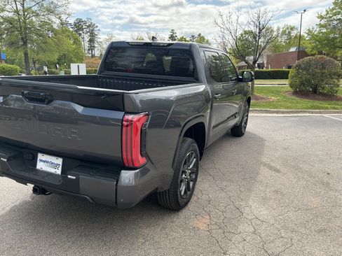 Used 2023 Toyota Tundra Platinum image 13