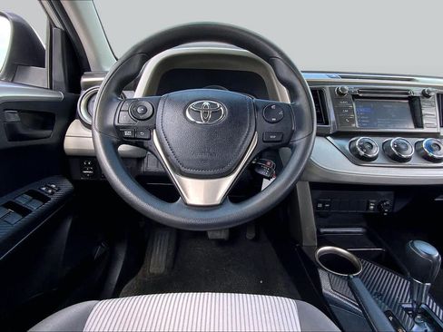 Used 2015 Toyota RAV4 LE FWD image 6