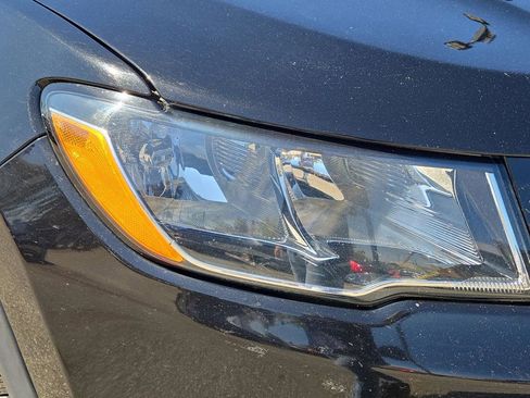 Used 2021 Jeep Compass Sport w/ Cold Weather Group image 5