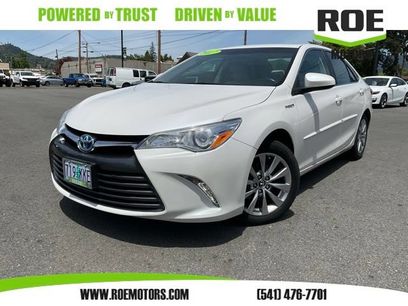 Used 2017 Toyota Camry XLE w/ Moonroof Package