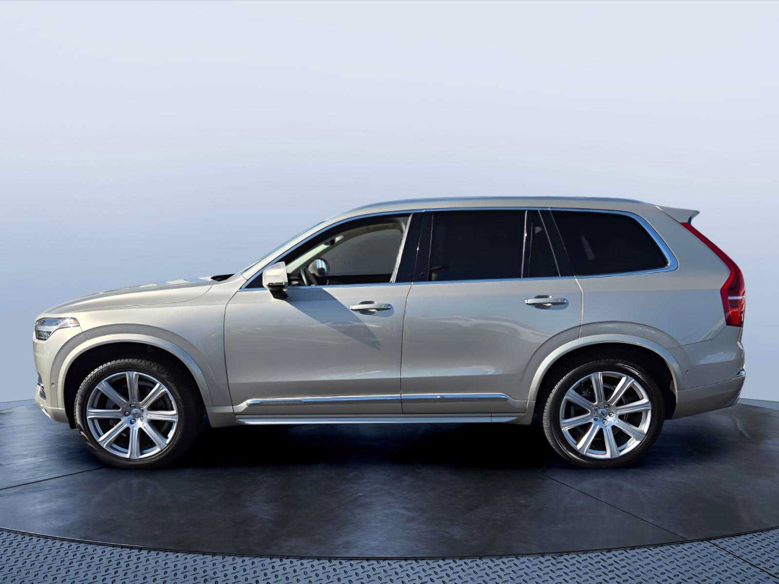 Used 2018 Volvo XC90 T6 Inscription w/ Convenience Package AWD/4WD image 6