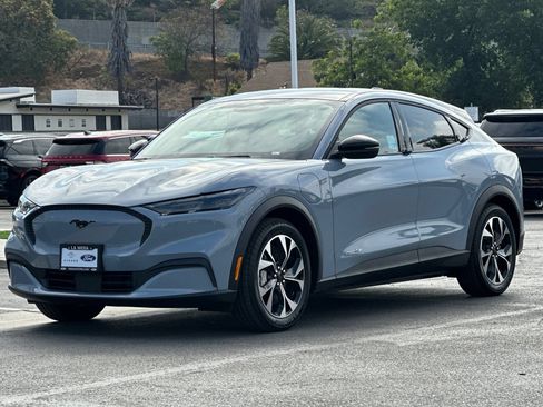 New 2026 Ford Mustang Mach-E Select RWD image 7