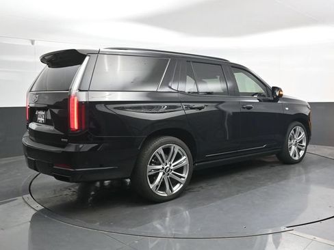 Used 2025 Cadillac Escalade Sport w/ Touring Package AWD/4WD image 4