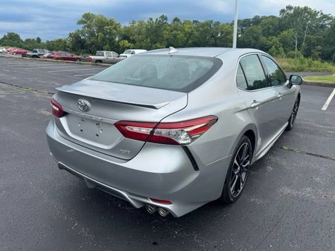 Used 2019 Toyota Camry XSE FWD image 3