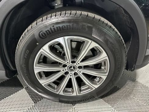 Used 2026 Mercedes-Benz GLC 300 4MATIC image 9