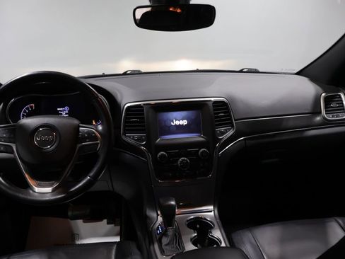 Used 2018 Jeep Grand Cherokee Limited AWD/4WD image 17