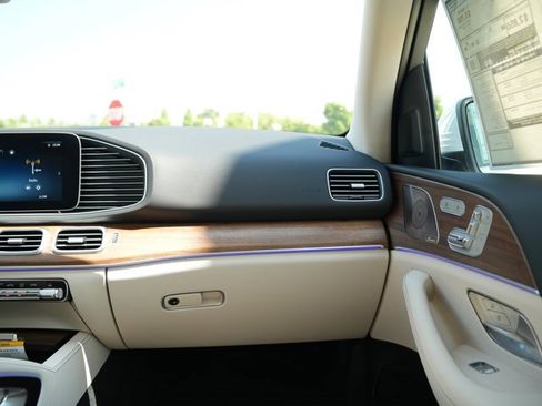 Certified 2026 Mercedes-Benz GLE 350 4MATIC image 36