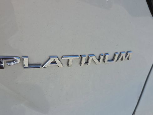 Used 2024 Nissan Murano Platinum w/ Cargo Package FWD image 33