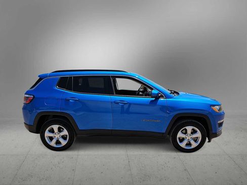 Used 2020 Jeep Compass Latitude AWD/4WD image 9