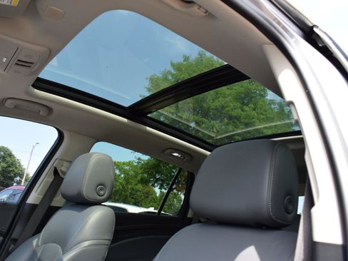 Used 2020 Buick Envision Essence w/ Experience Buick Package FWD image 37