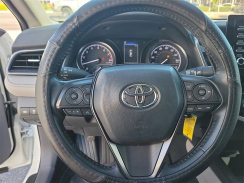 Used 2023 Toyota Camry SE image 15