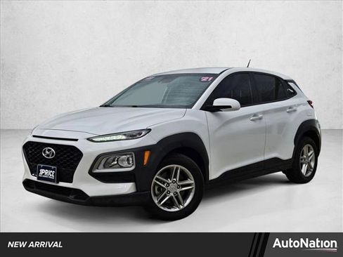 Used 2021 Hyundai Kona SE image 1