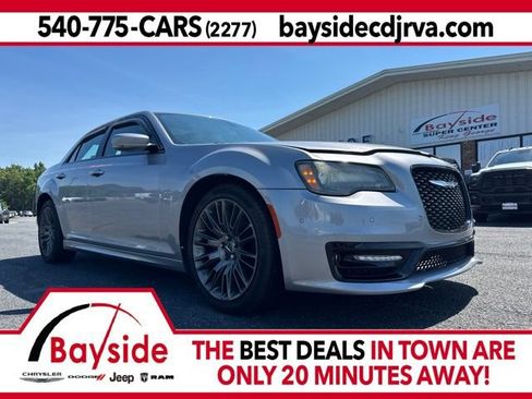 Used 2018 Chrysler 300 S w/ 300S Premium Group RWD image 1
