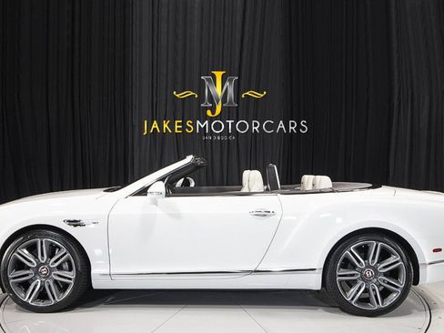 Used 2016 Bentley Continental GTC image 2