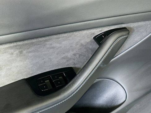 Used 2020 Tesla Model 3 Performance image 15