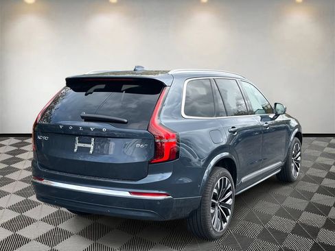 Certified 2026 Volvo XC90 B6 Plus AWD/4WD image 3
