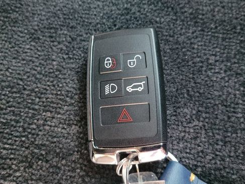 Used 2025 Land Rover Range Rover Sport Dynamic SE AWD/4WD image 29