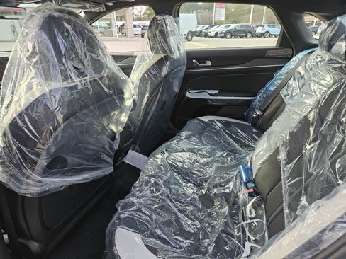 New 2026 Kia K5 GT-Line image 10