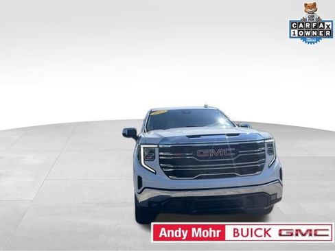 Used 2023 GMC Sierra 1500 SLT w/ SLT Convenience Package AWD/4WD image 4