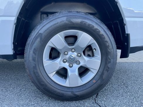 Used 2023 RAM 1500 Big Horn AWD/4WD image 10