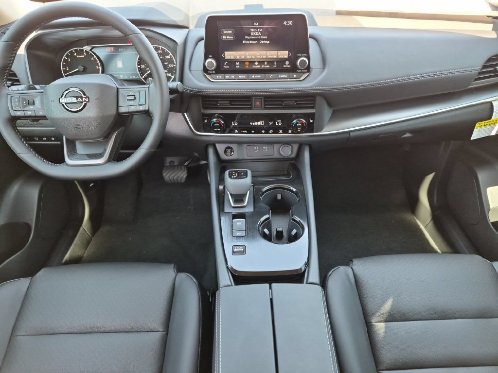 New 2026 Nissan Rogue Dark Armor FWD image 19