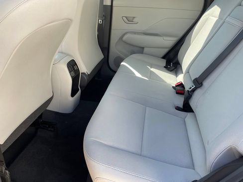 Used 2024 Hyundai Kona SEL FWD image 18