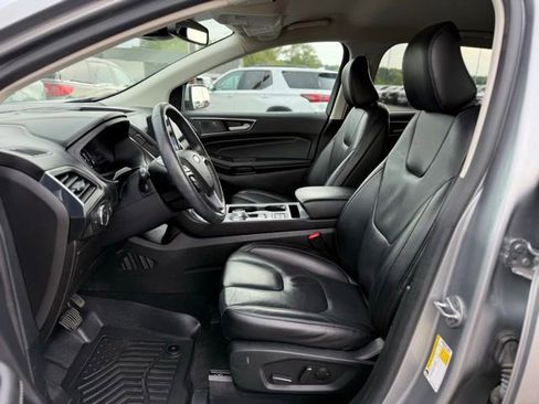 Used 2022 Ford Edge Titanium AWD/4WD image 12