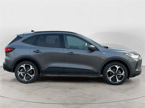 Used 2025 Ford Escape ST-Line Elite w/ Tech Pack #1 image 6