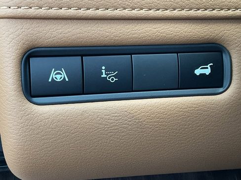 New 2026 Nissan Armada Platinum Reserve image 38