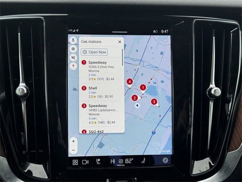 Used 2024 Volvo S60 B5 Plus image 27