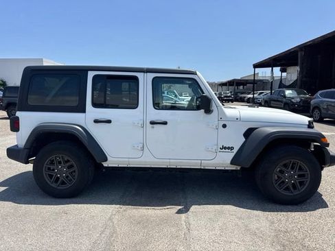 Used 2024 Jeep Wrangler Unlimited Sport AWD/4WD image 4