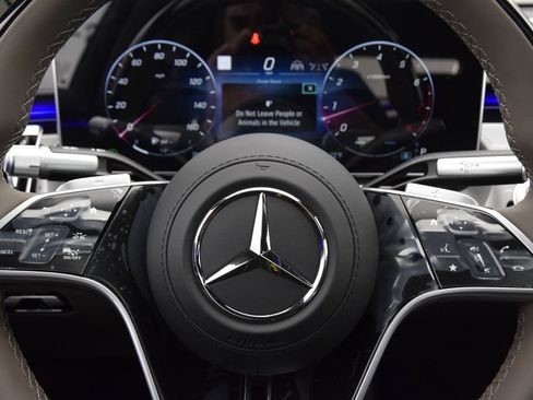 New 2026 Mercedes-Benz Maybach S 580 4MATIC image 23