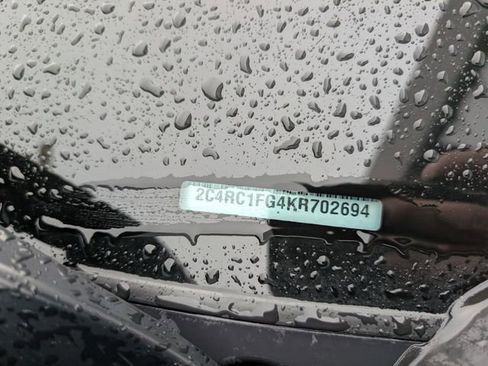 Used 2019 Chrysler Pacifica Touring Plus w/ S Appearance Package image 23