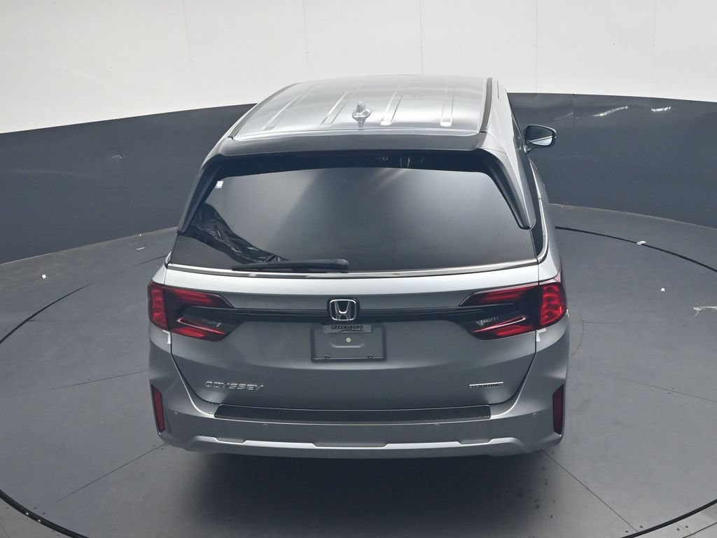 New 2027 Honda Odyssey Touring image 21