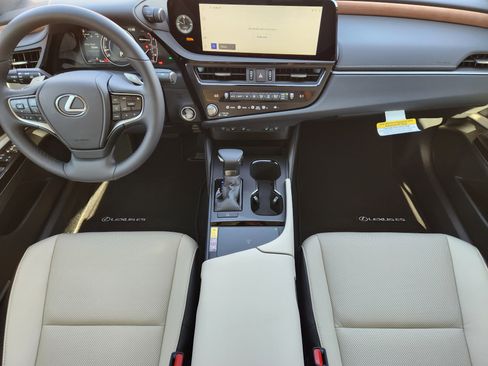 New 2025 Lexus ES 350 w/ Premium Package image 19