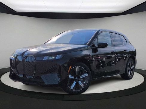 New 2026 BMW iX xDrive60 w/ Premium Package AWD/4WD image 1