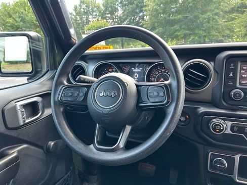 Used 2020 Jeep Wrangler Unlimited Sport AWD/4WD image 21
