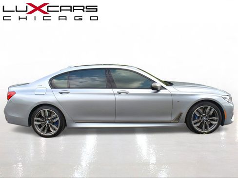 Used 2018 BMW M760i xDrive AWD/4WD image 8