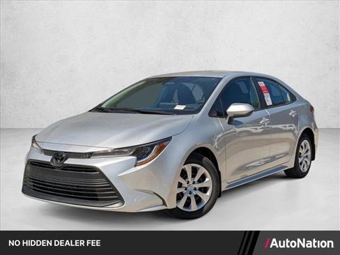 Used 2026 Toyota Corolla LE FWD image 1