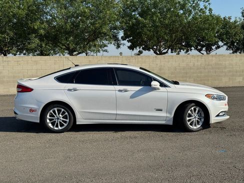 Used 2017 Ford Fusion Energi Platinum FWD image 2