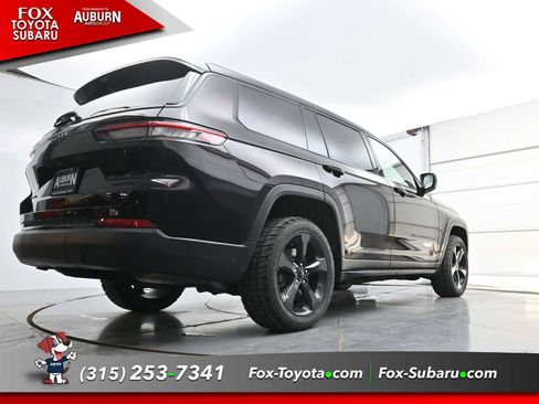 Used 2022 Jeep Grand Cherokee L Limited w/ Luxury Tech Group II AWD/4WD image 21